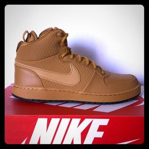 BRAND NEW Nike Ebernon Winter Mid!!!